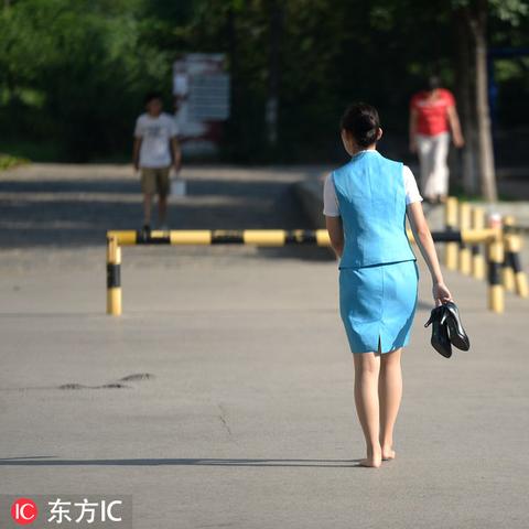 济南三中制服什么样？