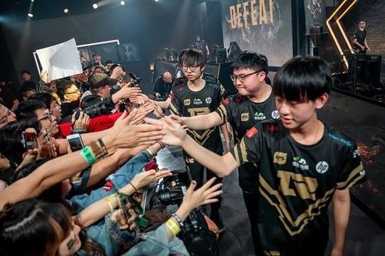 heart：感觉uzi能做到一些人类不能及的