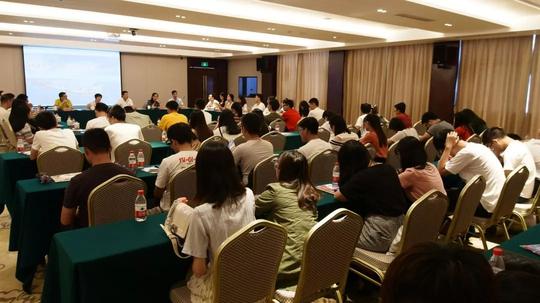 市委组织部、团市委、市人社局联合开展“情系家乡筑梦汕尾”——大学生返乡交流活动