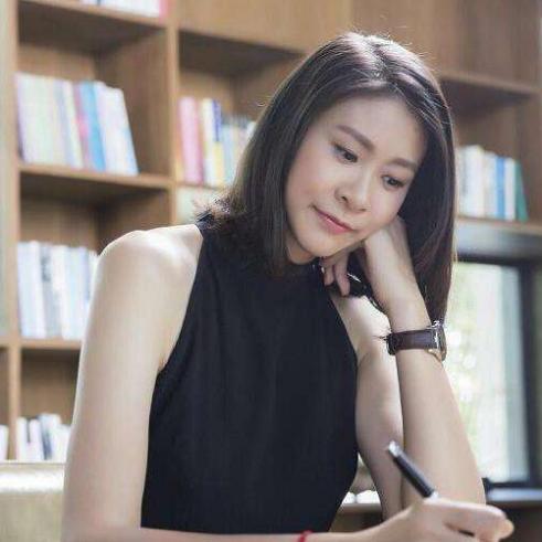 当排球撞上发疯文学,一场热血与荒诞交织的青春狂想曲排球!排球小说