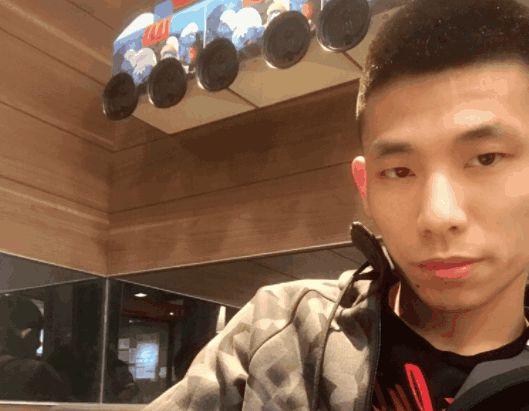旭旭宝宝被玩家诬陷骗钱，直播吐露心声：气得我睡不着觉！