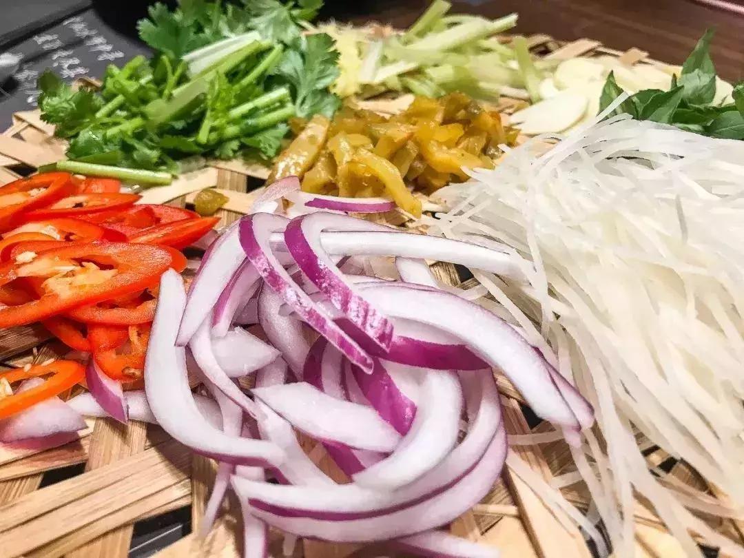 美食标题写什么好呢（宁德小吃店在微信发广告最正宗被工商局罚款7万）