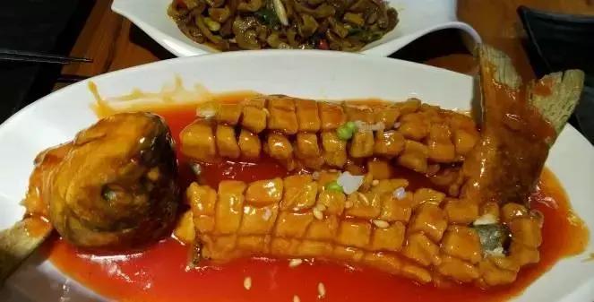 学校送什么美食好呢（送什么比较有意义）