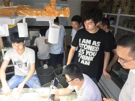 生意噶好！山下湖珍珠市场的生意都被“抢”走了！