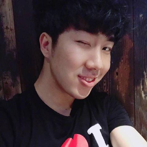 苹果进国际版抖音黑屏了