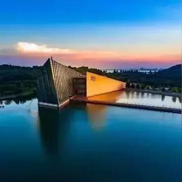 武汉市女船长事件始末是什么