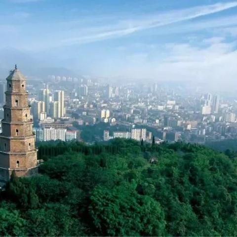 荆门在武汉市哪个方向