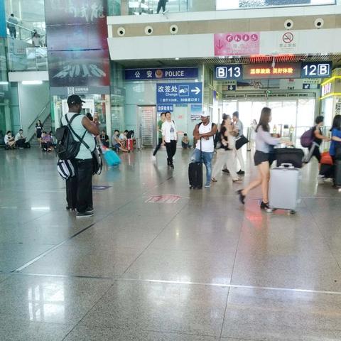 外地车进广州市内有什么规定？