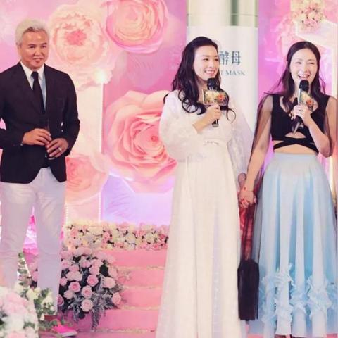 女生怎么变成微商