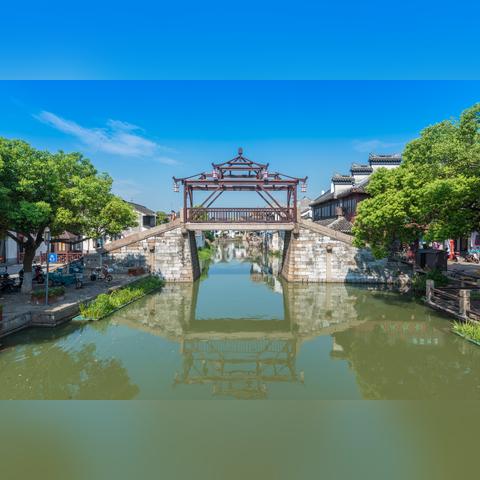 杭州江南古镇穿搭的相关长尾关键词有哪些