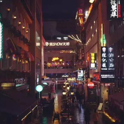 泉州市大酒吧在哪里啊最近