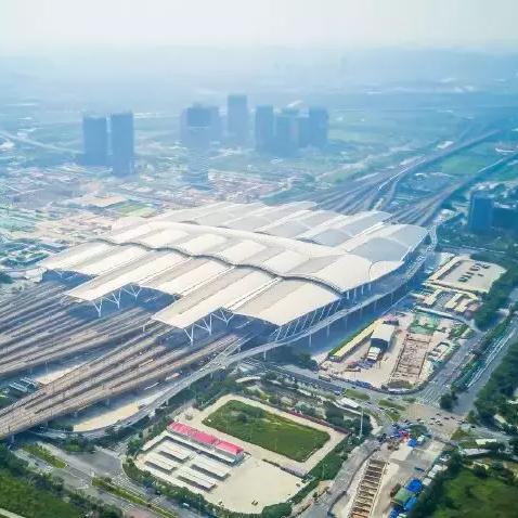 广州番禺区大石街离广州北近还是广州南站近？