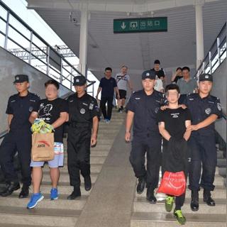 福建广东哪个富