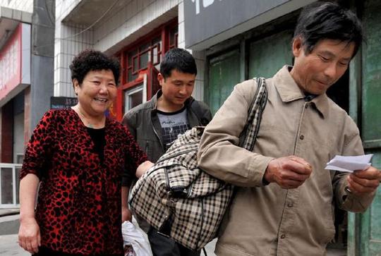 城里工厂停工，大批农民工将失业，国家在农村提供了4个赚钱机会