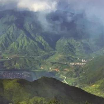 福建省宁德地区最高的山是什么山呀？