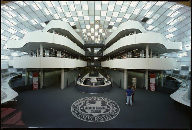 北京语言大学图书馆(哪些学校是211985)