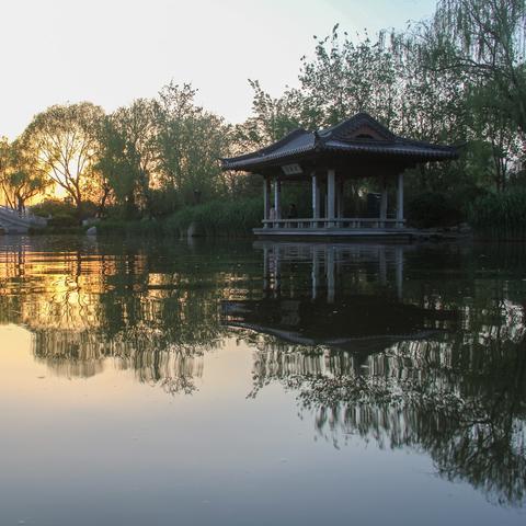 济南大明湖景点介绍？