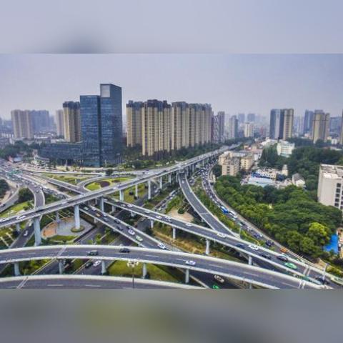 像安徽合肥市通了地铁三号线的确有点用处但是最基本的公交设施都没有搞好太犀利了？