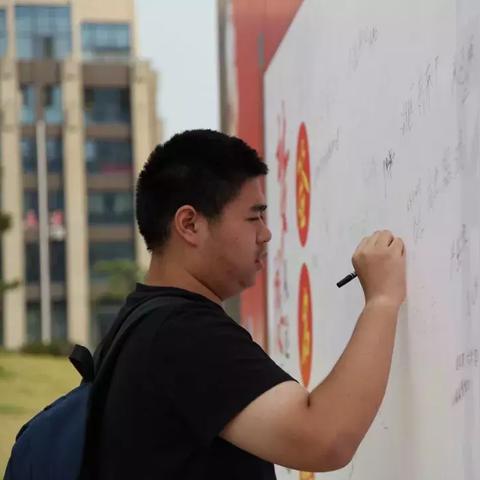 小胖机器人视频大全的长尾关键词是什么