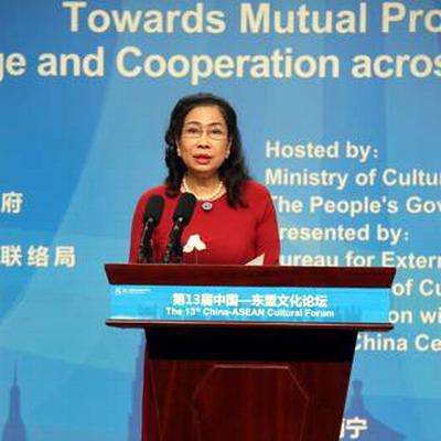 南宁演艺总监招聘的相关长尾关键词有哪些