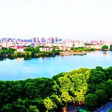河南离广西的距离？