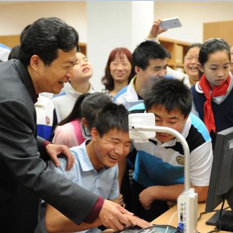 长沙市图书馆在哪个位置