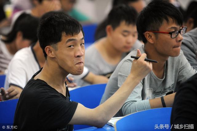 四个月宝宝脖子摇晃不稳固是什么原因