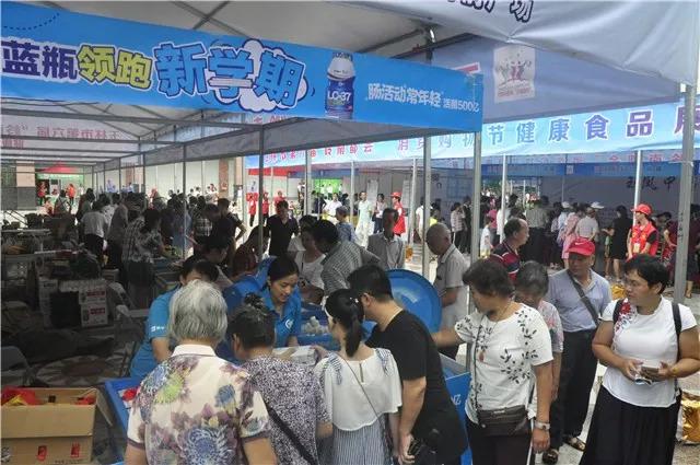 南城大润发有什么美食（柳州市有多少品牌超市）
