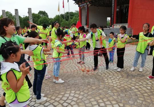 现下最火热的创业项目首选小学生托管班，加盟好品牌有什么流程？