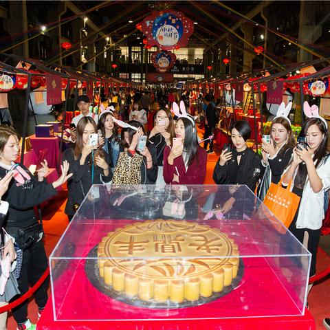 哈尔滨中央红小月亮超市相关长尾关键词有哪些