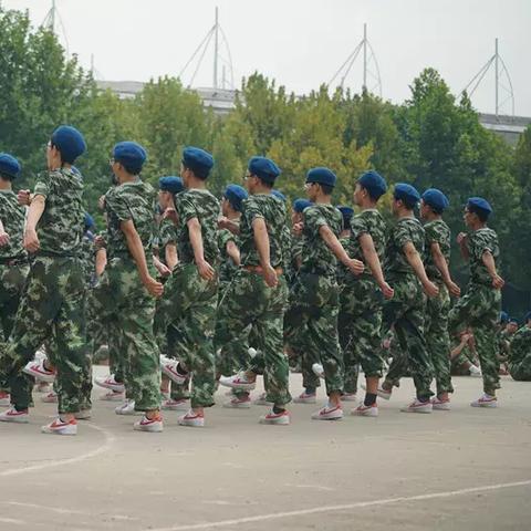 武汉军训基地有哪些的长尾关键词有哪些