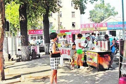 农村夫妻进城创业，本意只为了供孩子上学，最后还在市中心买了房