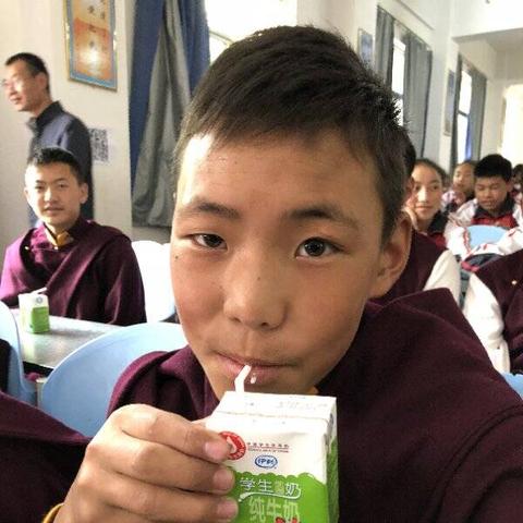 湖北武汉扶贫奶粉申请步骤？