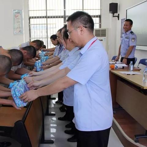 桂林旅游准备的日用品相关长尾关键词有哪些