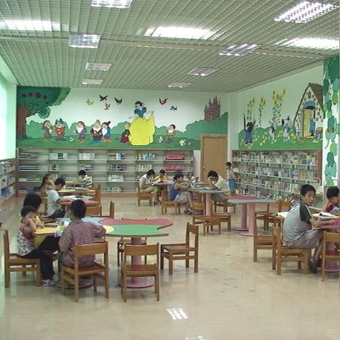 东莞市旧图书馆在哪里啊