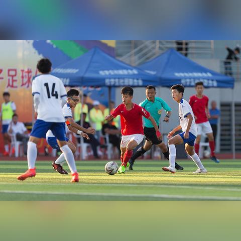 足球赛场怎么