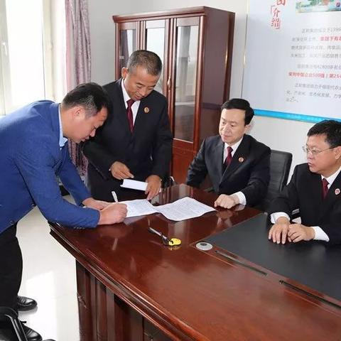 正邦在南宁有几个猪场？