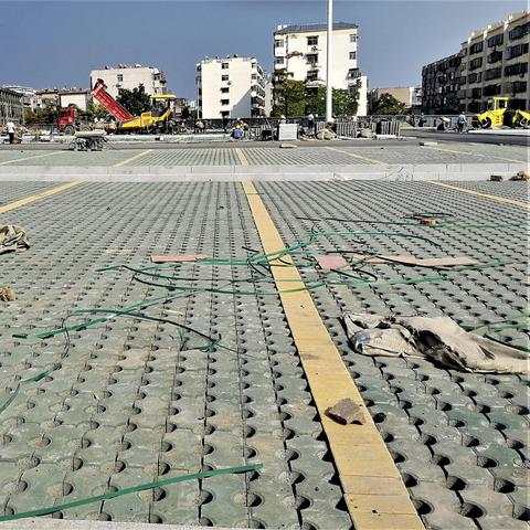 泰安和济南市政府哪个好