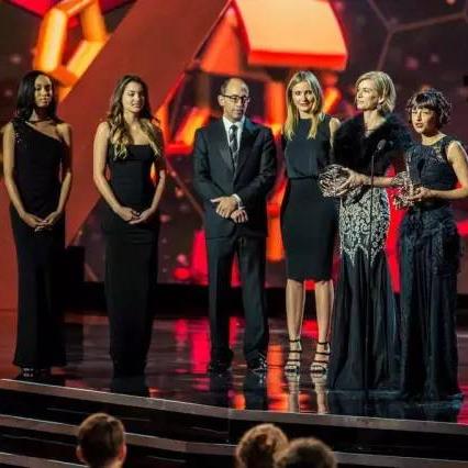 石家庄市卖男中式礼服的长尾关键词有什么