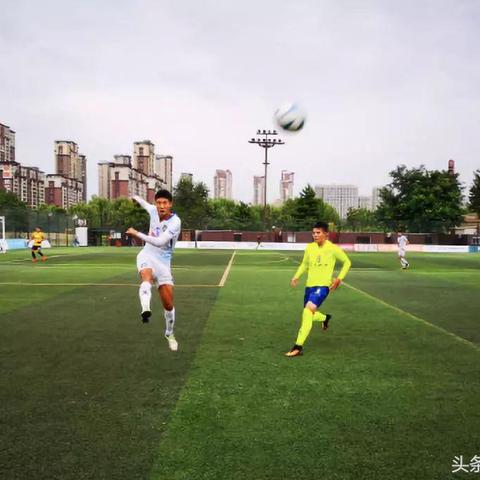 足球职业比业余强多少