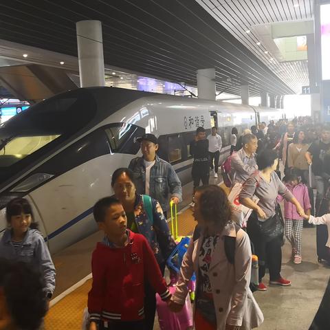 成都市地铁换乘难的原因的长尾关键词有哪些