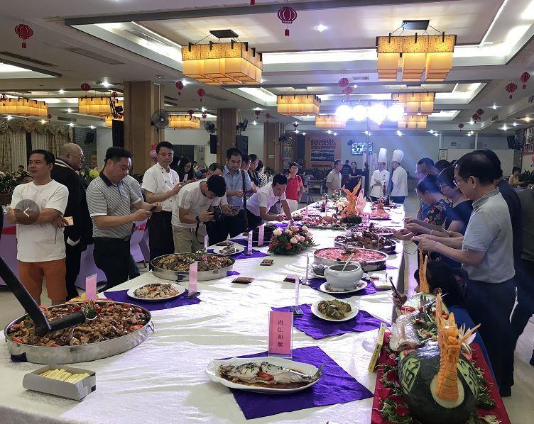 肇庆还有什么美食街（肇庆有什么小吃）