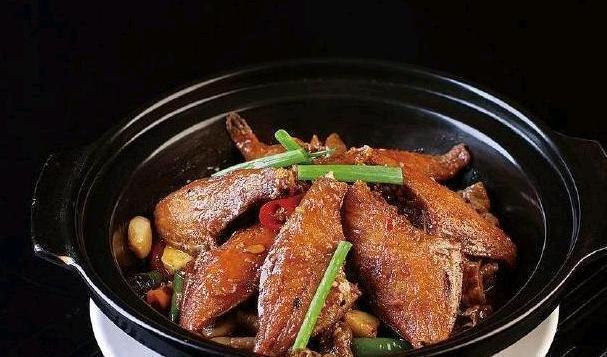 焗什么美食（生焗煲仔菜品有哪些）