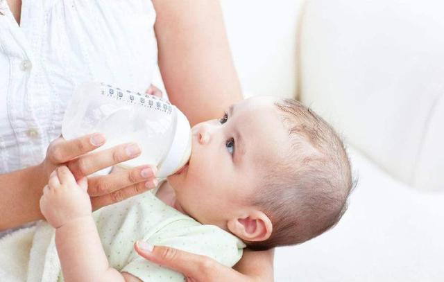 为什么宝宝吃母乳会母乳性腹泻