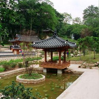 越秀区在广州市的地位？