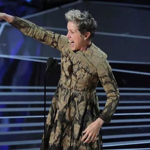 电影 邪不压正的长尾关键词有什么