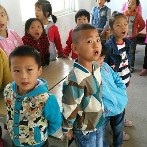 重庆彩虹小学在哪个区域