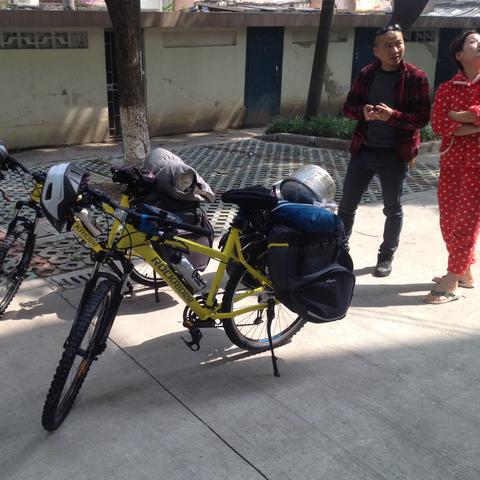 无锡市哪里卖背包的