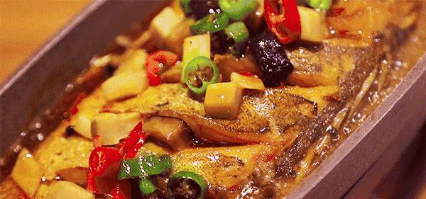 黄山有什么美食（黄山屯溪十大名小吃）