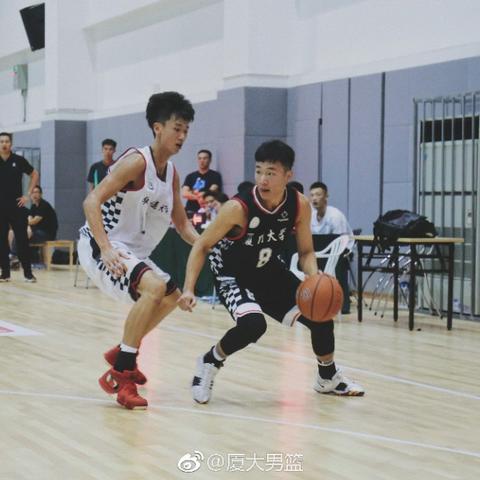 厦门市的高中生有多少人